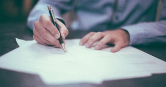 CCF cere lămuriri de la Ministerul Muncii: De ce un angajator cu 51 de contracte individuale de muncă poate avea un număr de salariați mai mic, doar din interpretarea legii