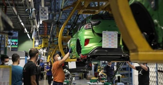 Producția de automobile a României, în scădere cu 2,8% în prima jumătate a lui 2025 – raport ACAROM