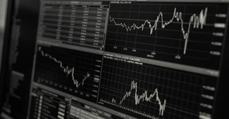 Răsturnare de situație în discuțiile pe măsurile fiscale. Toate partidele ar fi de acord cu controversata taxă pe tranzacțiile bancare
