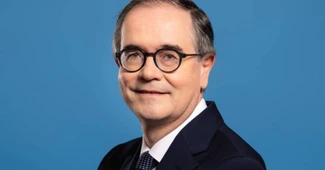 Epopeea găsirii unui nou CEO al grupului Renault s-a încheiat. François Provost va conduce grupul francez din care face parte și Dacia