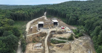 FOTO Autostrada A1 Lugoj – Deva: Care mai este stadiul lucrărilor la structurile de pe lotul tunelurilor