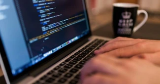 IT-știi din București, plătiți sub colegii din India și penultimii din Europa. Graficul veniturilor
