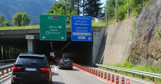 Elveția ar putea impune noi taxe, majore, pentru infrastructura sa rutieră