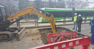 Restricţiile pe șoseaua Mihai Bravu, acolo unde s-a prăbușit o parte din carosabil, se mențin