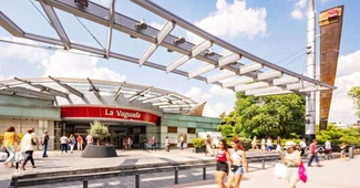 Bătălie pentru imperiul milionarului de origine română care a adus conceptul de mall în Europa. NEPI Rockcastle vrea să cumpere malluri în Spania