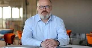 UCMS by AROBS lansează Pay Transparency Solutions, primul ecosistem integrat de software și consultanță din România pentru conformarea la Directiva salarială a UE