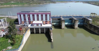 Șefii Hidroelectrica, tamponați din nou de Bolojan: „Au preferat profiturile și bonusurile de 180.000 de euro în loc să investească în baterii care ar fi redus prețul energiei cu 30%”. Ce portofoliu de stocare are Hidroelectrica