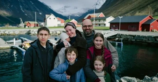 Filmul Fjord, câștigătorul premiului Palme d’Or, va fi proiectat luna aceasta în avanpremieră în România în 90 de cinematografe din toată țara