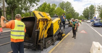 41 de kilometri de linii de tramvai sunt acum în reabilitare în București. Unde a început așternerea asfaltului
