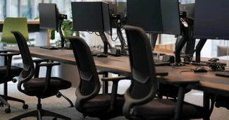 Concedieri în IT-ul românesc. O mare companie americană a renunțat la sute de angajați pentru al doilea an la rând. Afacerile au urcat la nivel record de 2,4 miliarde lei