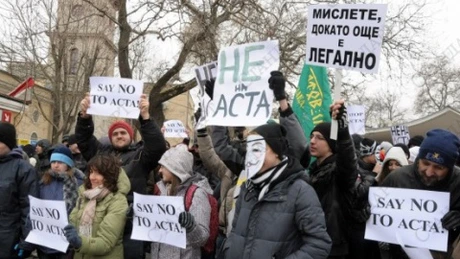 Bulgaria renunţă la ACTA
