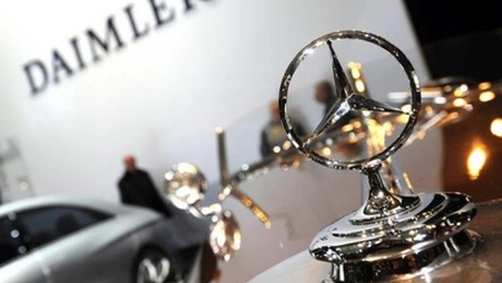 S&P a revizuit în creştere ratingul Daimler, de la 