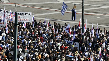 Companiile europene din Grecia se pregătesc pentru revolte şi renunţarea la euro