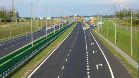 Cum se lucrează la autostrada spre Ungaria. VIDEO