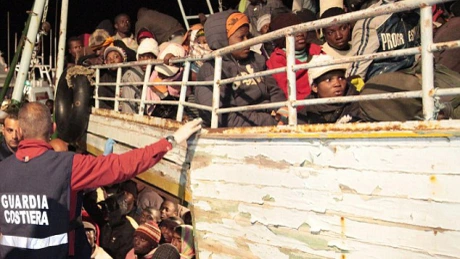 Ponta: Este inacceptabil să-i lăsăm să moară pe mare, pe imigranţii care vor să ajungă în UE