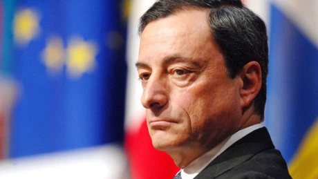 Draghi: Menţinerea dobânzilor la un nivel scăzut implică riscuri analizate cu atenţie de către BCE