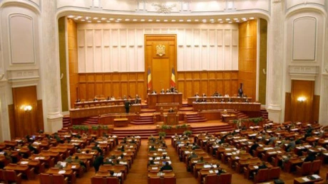 Conducerea Camerei Deputaţilor, convocată pentru o sesizare a PDL la CCR privind referendumul