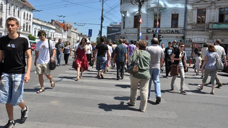 Populaţia României a scăzut cu 3.040 de persoane în luna mai