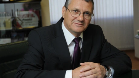 Fostul director general al Electrica SA Ioan Folescu, pus sub control judiciar de procurorii DNA, pentru luare de mită