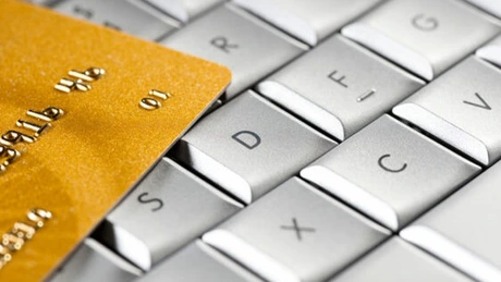 Patronii cer Registrului Comerţului să treacă de urgenţă la sistemul de plată online a taxelor