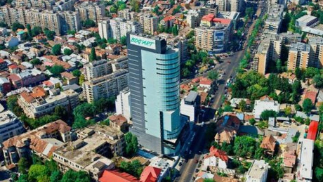 Cum se salvează de la faliment turnul fantomă din centrul Bucureştiului, gol de mai bine de trei ani
