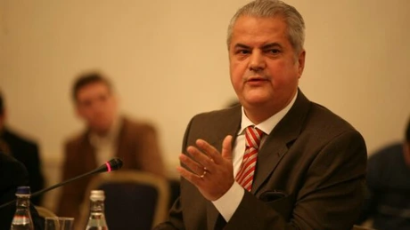 Adrian Năstase rămâne avocat în Baroul Bucureşti