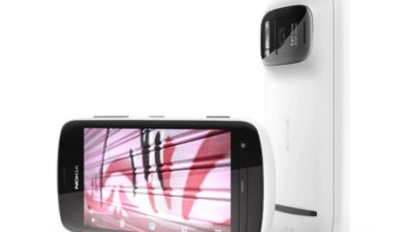 Nokia a adus în România 808 PureView telefonul cu cameră de 41 megapixeli