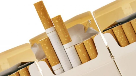 Acciza specifică pentru tutun creşte, de la 1 aprilie, la 56,71 euro la mia de ţigarete