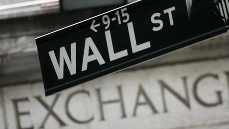 Bursa de la New York evoluează indecis la începutul şedinţei