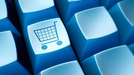 Românii cumpără tot mai mult online. Vezi care este cea mai mare comandă