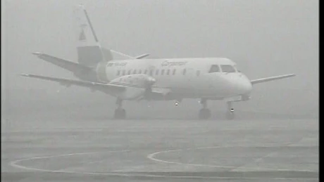 Întârzieri şi curse anulate pe aeroporturile Cluj-Napoca şi Tîrgu-Mureş, din cauza ceţii