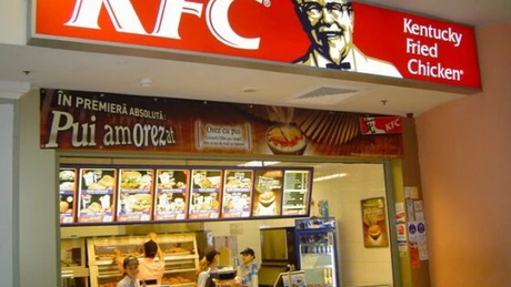 KFC face angajări. Unde şi pe ce posturi