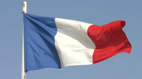 Oficialii francezi dezmint zvonurile privind iminenta retrogradare a ratingului ţării