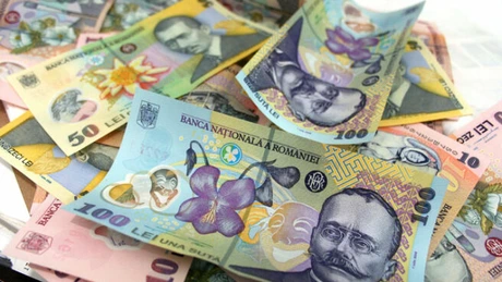 Angajată a unei bănci din Cernavodă, cercetată pentru că ar fi furat bani din conturile clienţilor