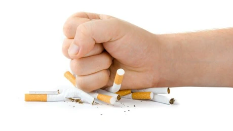 Interzicerea aromelor şi ţigărilor slim, cerută de 20 de ONG-uri şi asociaţii ale medicilor