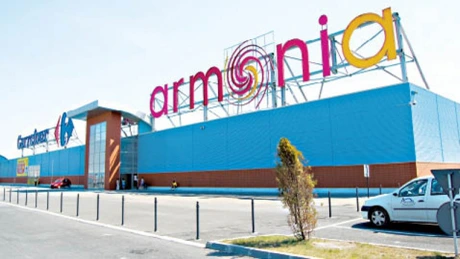 Cum arată mallul fantomă din România pe care nu îl cumpără nimeni
