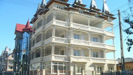 Palate româneşti, construite cu bani din furtul de cabluri din reţeaua feroviară belgiană