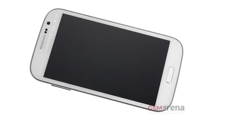 Varianta ieftină a Samsung Galaxy SIII  FOTO