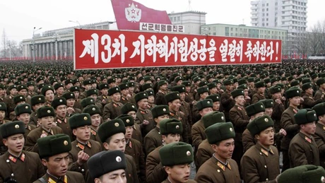 Liderul nord-coreean Kim Jong-un a asistat la manevre de simulare a unui 