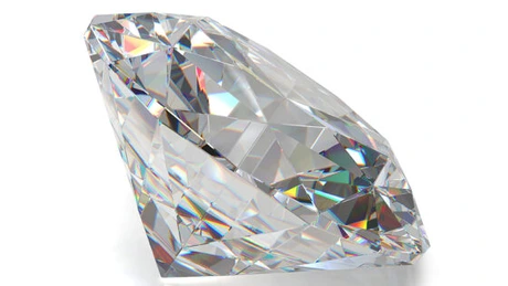 Un nou diamant pur, de 101 carate, va fi scos la licitaţie în mai