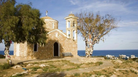 Biserica Ortodoxă din Cipru va încerca să convingă antreprenorii ruşi să nu plece din ţară
