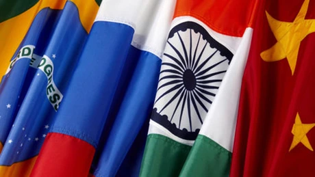 Statele BRICS discută înfiinţarea unor instituţii financiare de tipul BM şi FMI