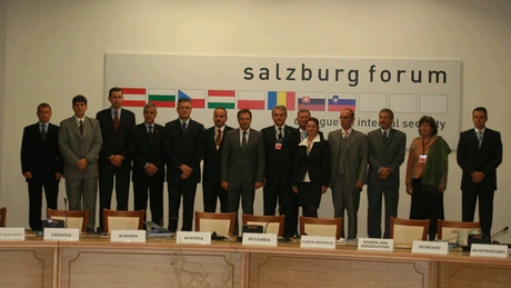 România va prelua din luna iulie preşedinţia Forumului Salzburg