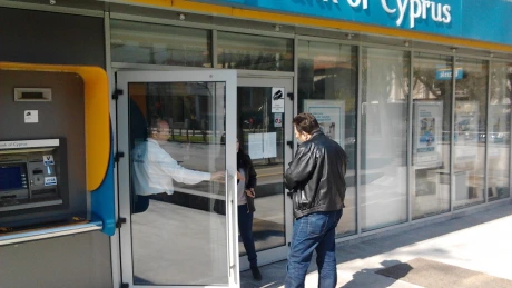 Bank of Cyprus România prelungeşte cu două săptămâni suspendarea activităţii