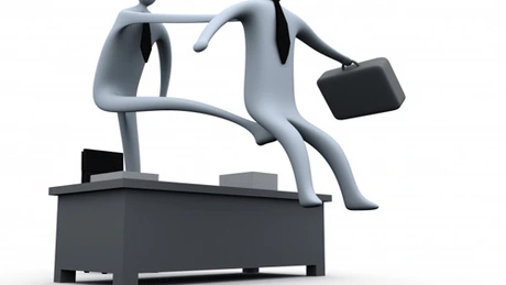 Înalta Curte a decis: Concedierea prin e-mail e legală