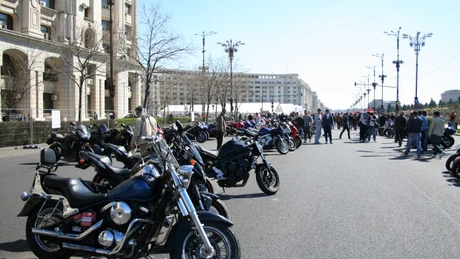 Motocicliştii şi bicicliştii ocupă sâmbătă Bucureştiul. Vezi traseul paradei