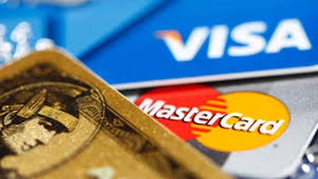 Bătălie juridică aprinsă între giganţii Visa şi Mastercard şi marii retaileri americani