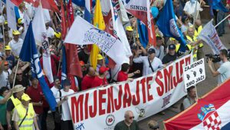 1 Mai: Circa 20.000 de croaţi au protestat la Zagreb împotriva măsurilor de austeritate