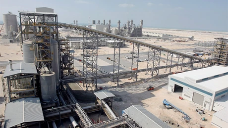 Abu Dhabi şi Dubai înfiinţează celui de al cincilea producător mondial de aluminiu