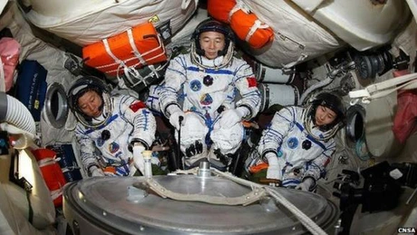 China va trimite în iunie în spaţiu o misiune cu echipaj uman